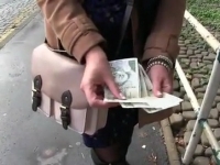 Amateur Money Loving Girl Accept Money To Be Fucked By Just Met Stranger